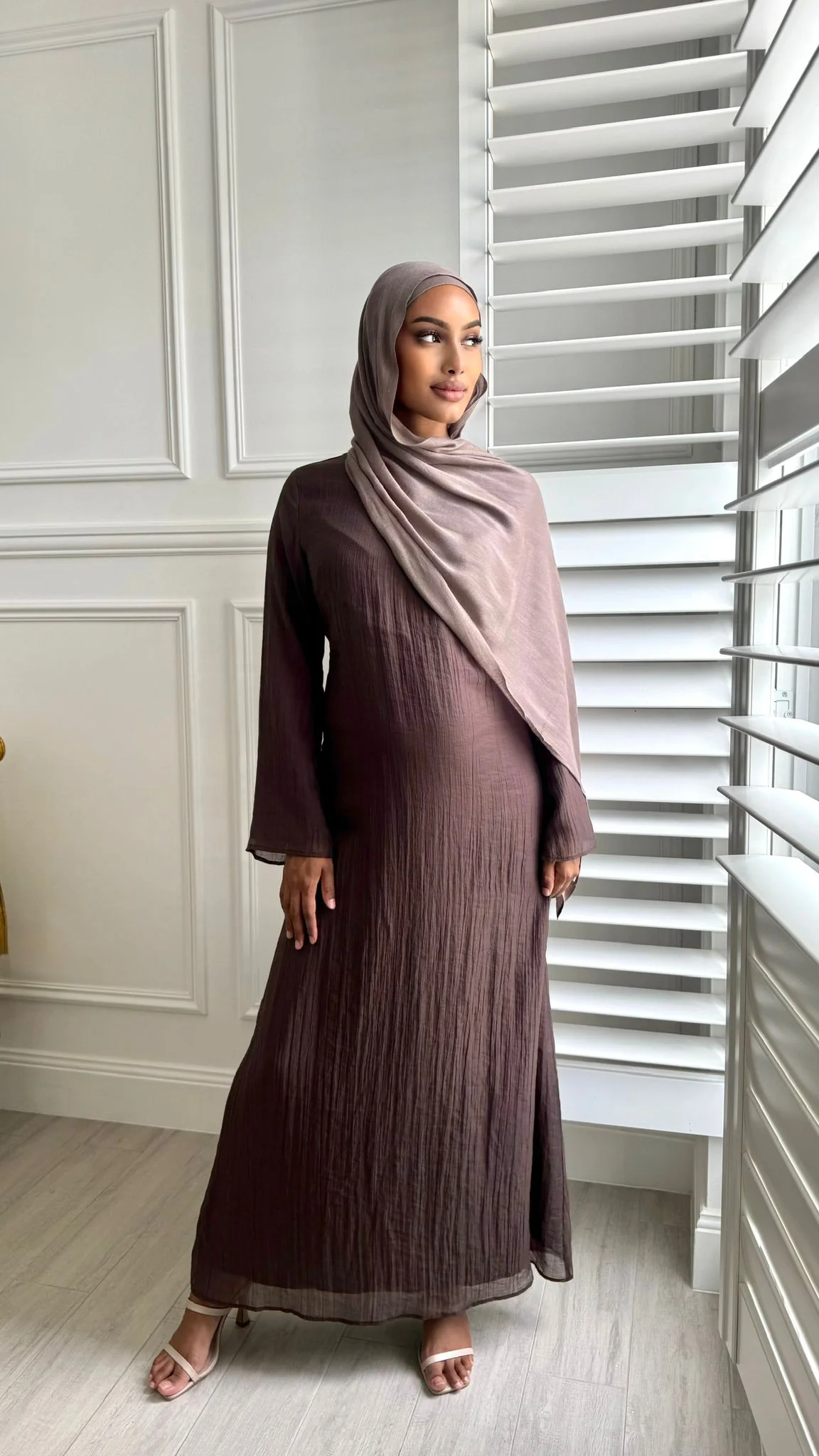 Alira Flow Dress - Image 2