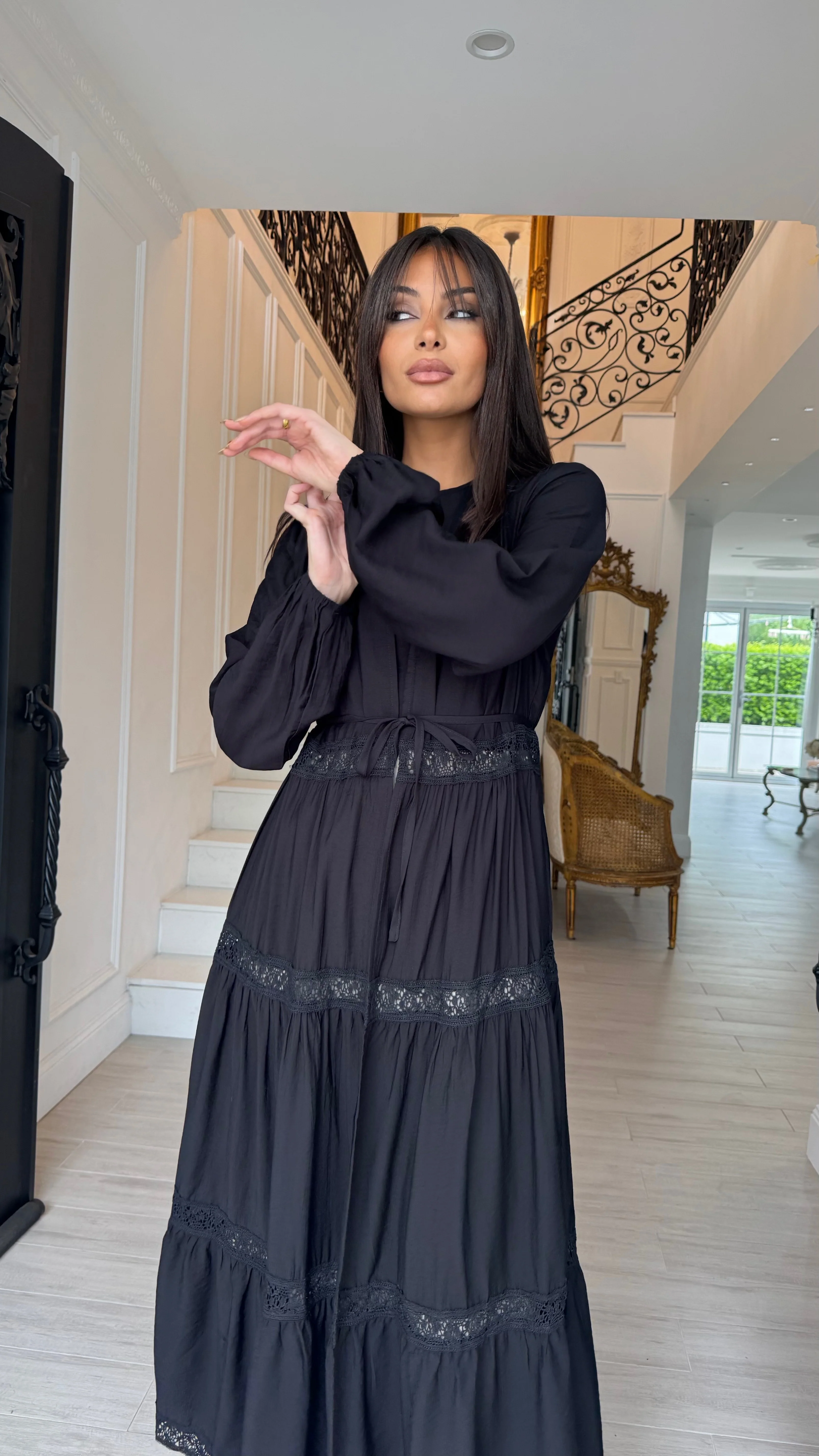 Alira Lace Detail Cape - Image 12