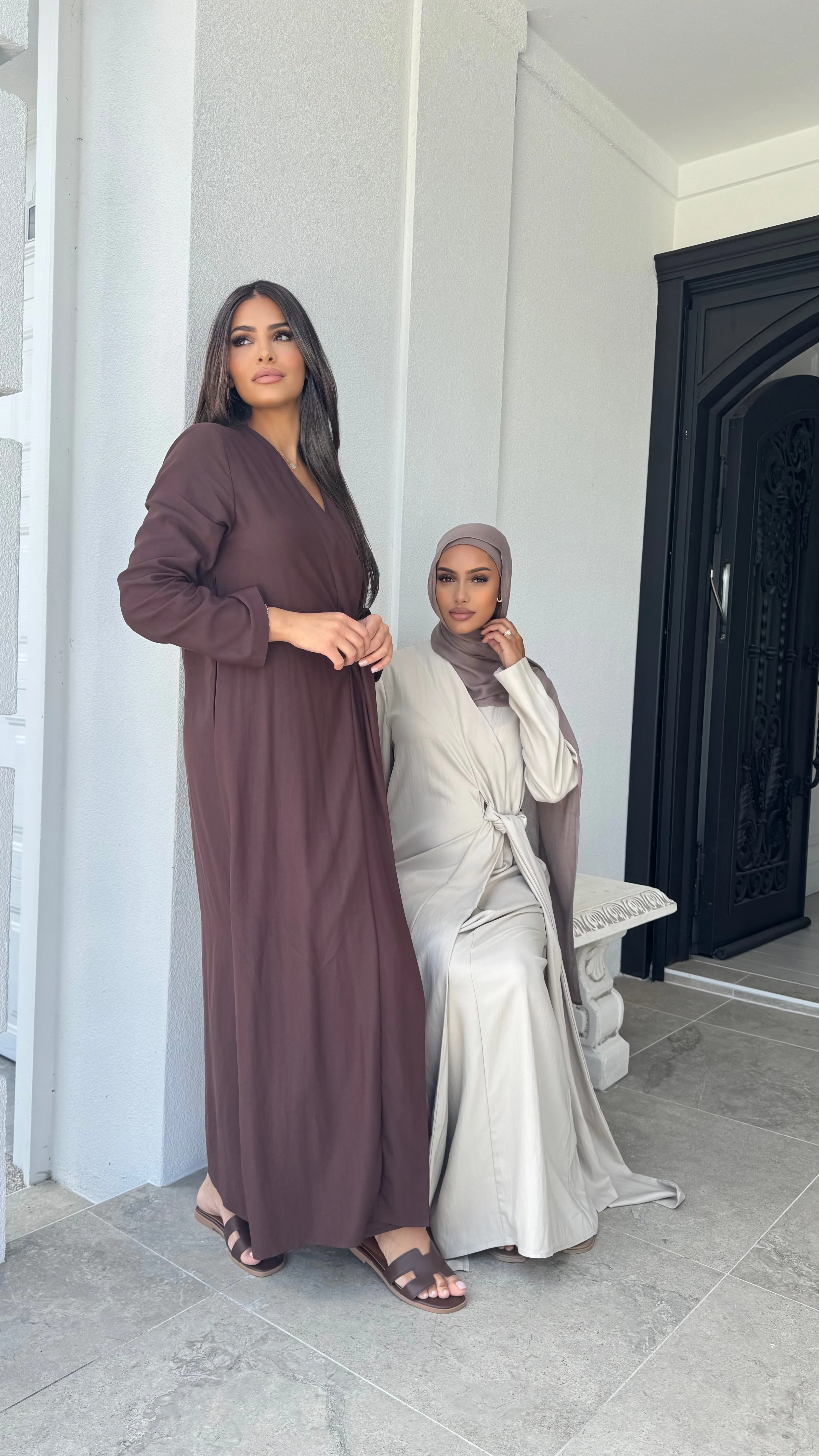 Alira Elegance Dress - Image 3