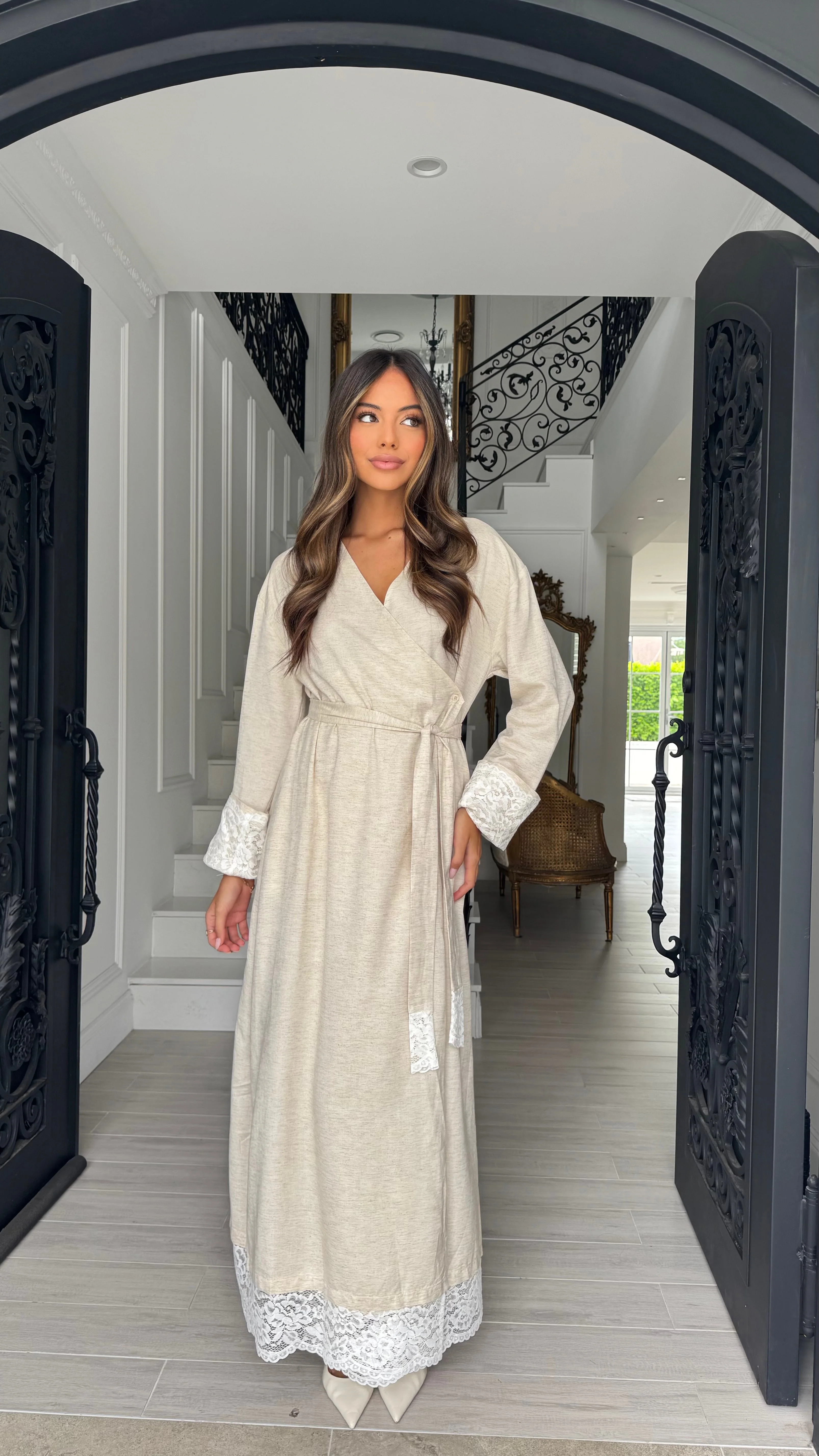 Alira Lace Maxi - Image 16