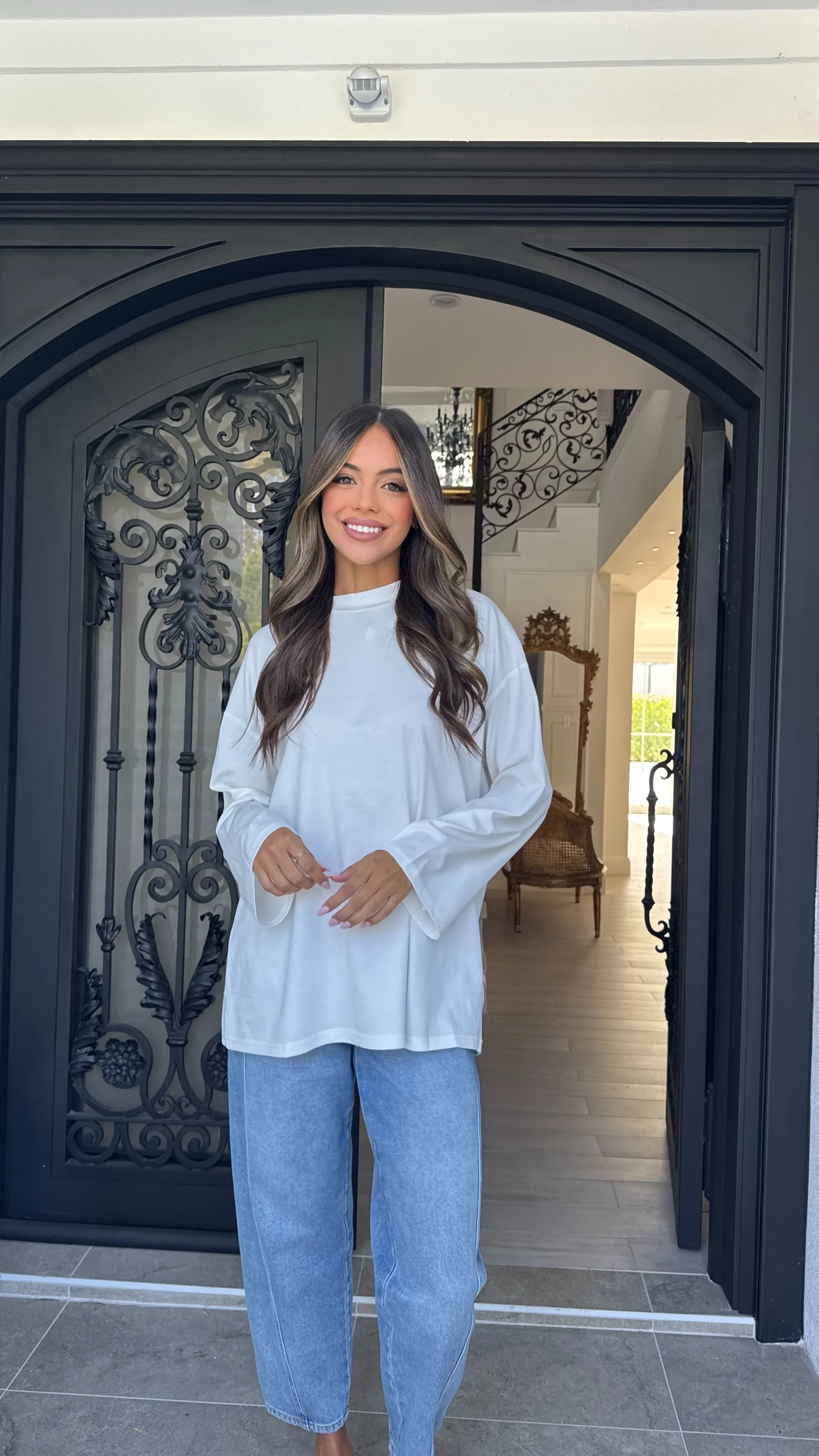 Essential long sleeve tee - Image 16