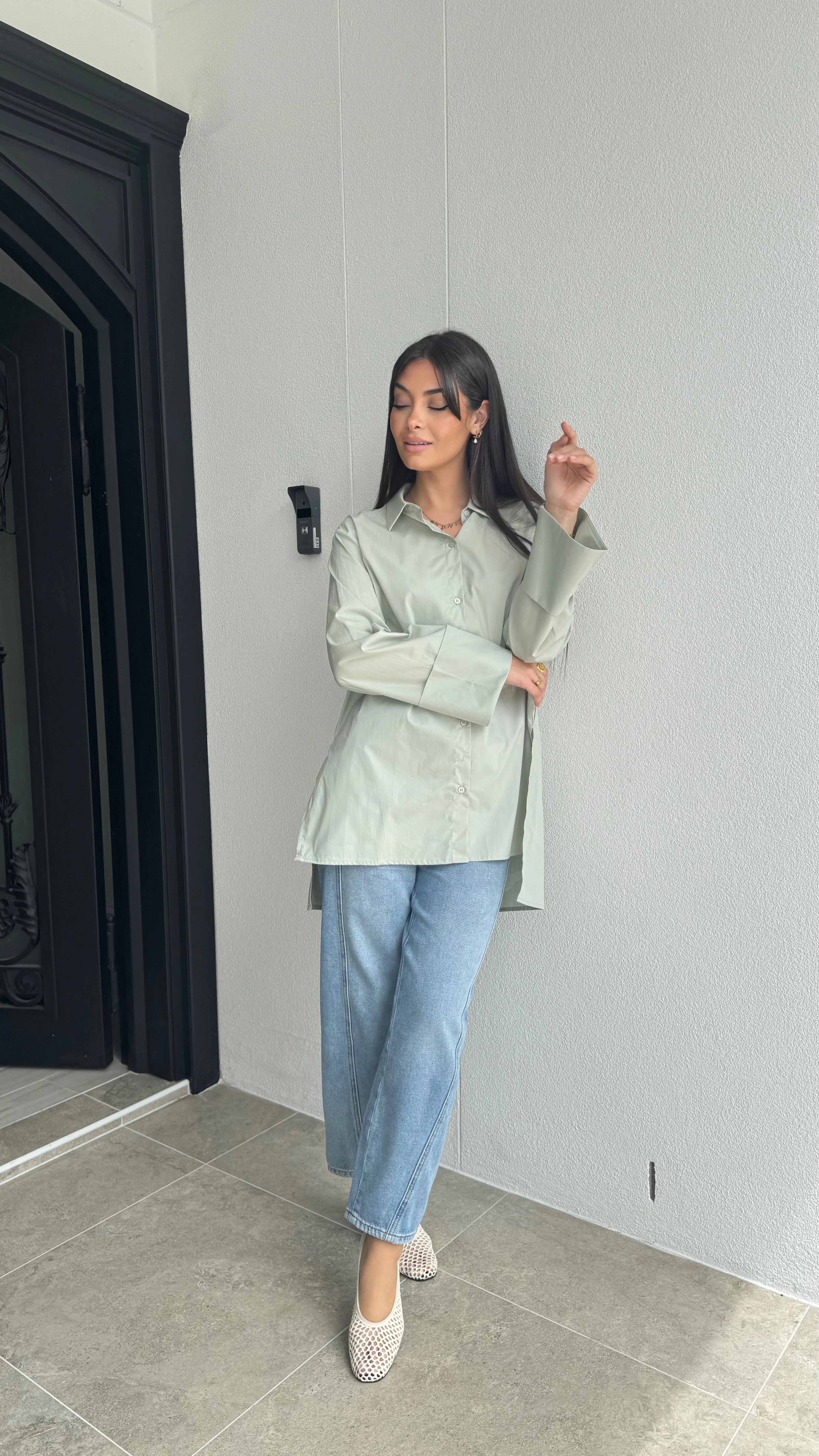Everyday Oversized Shirt - Image 12