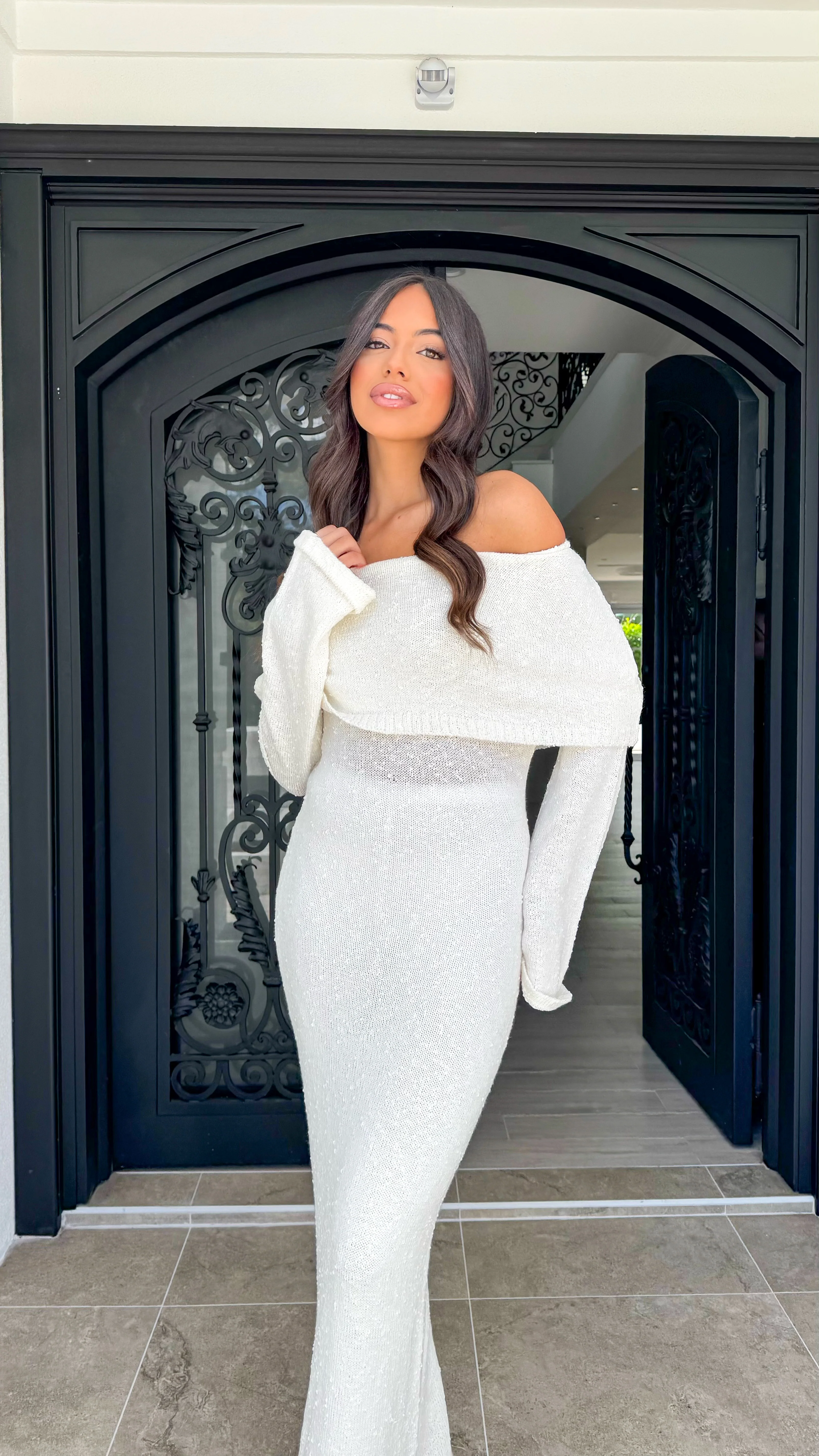 Glam off shoulder dress - Image 13