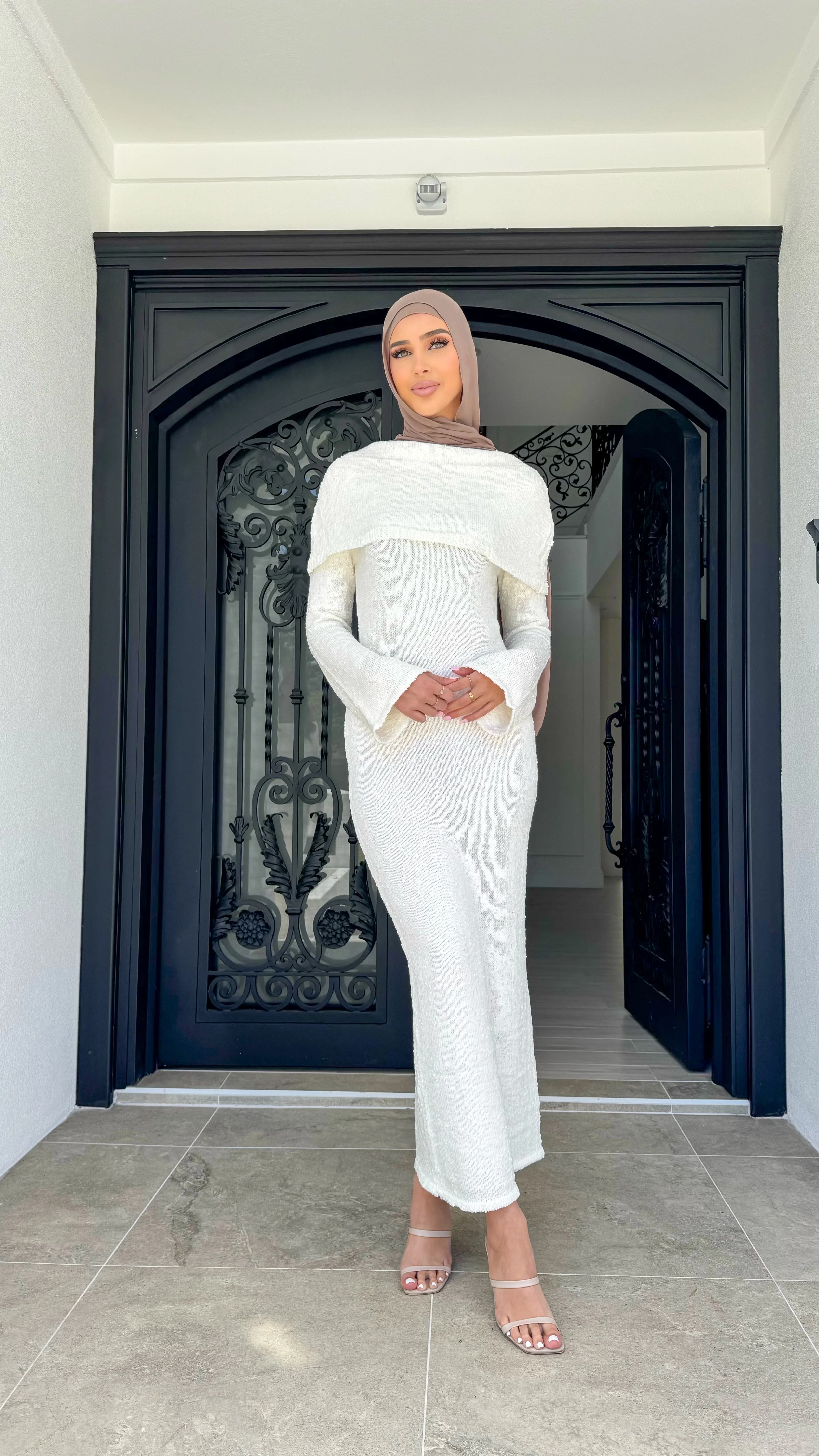 Glam off shoulder dress - Image 19
