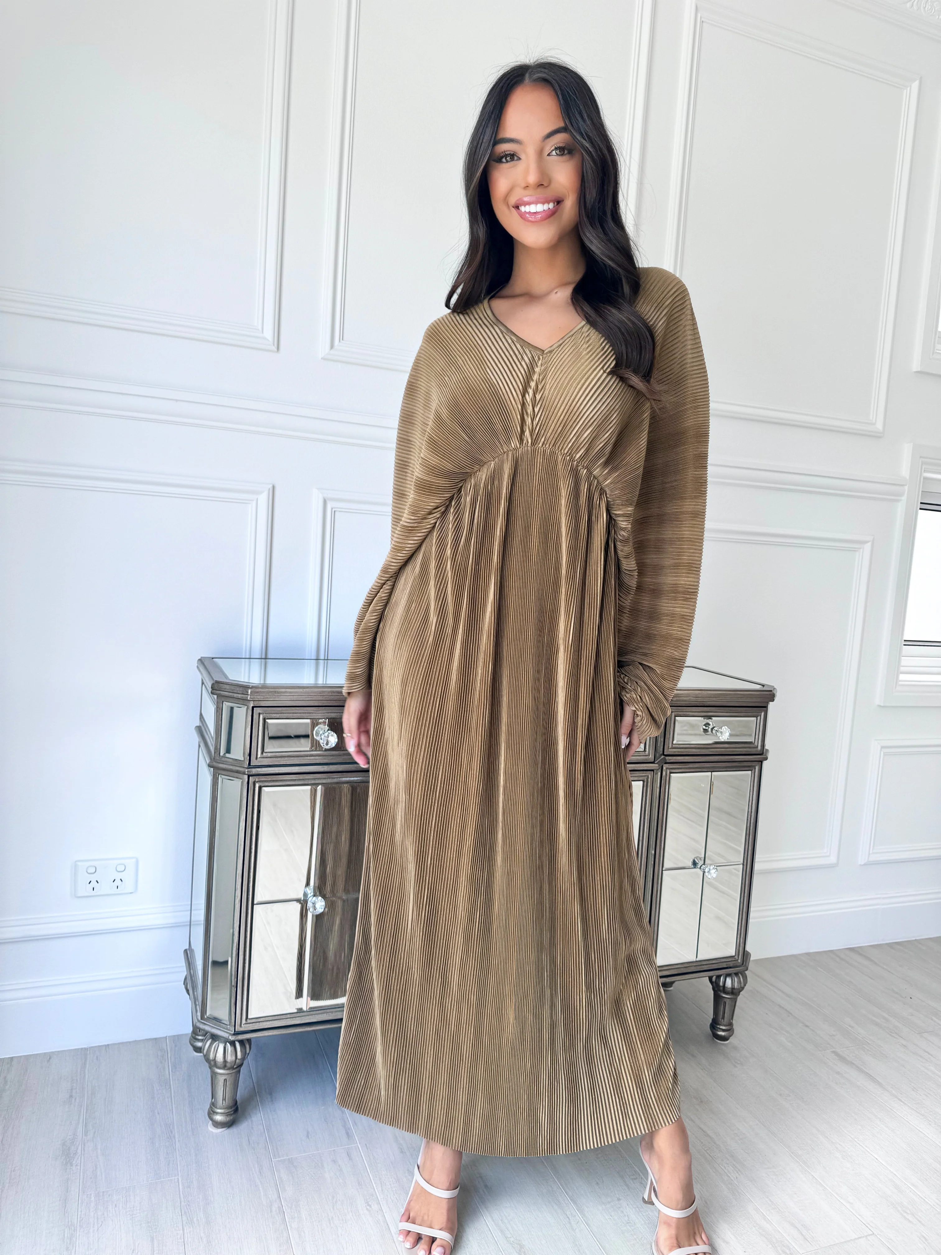 Lady Pleat Dress - Image 11