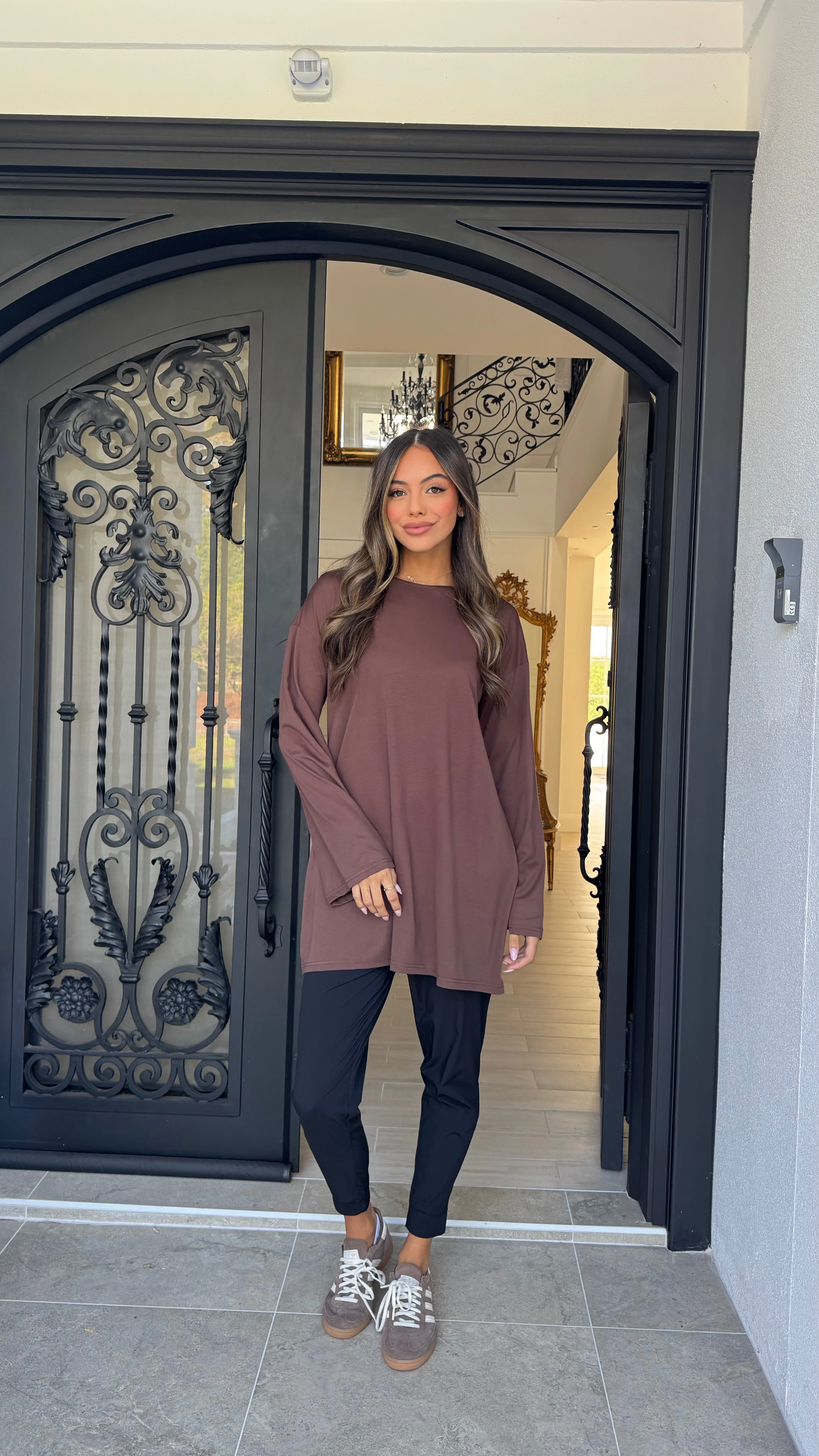 Longline bell sleeve Tee - Image 7