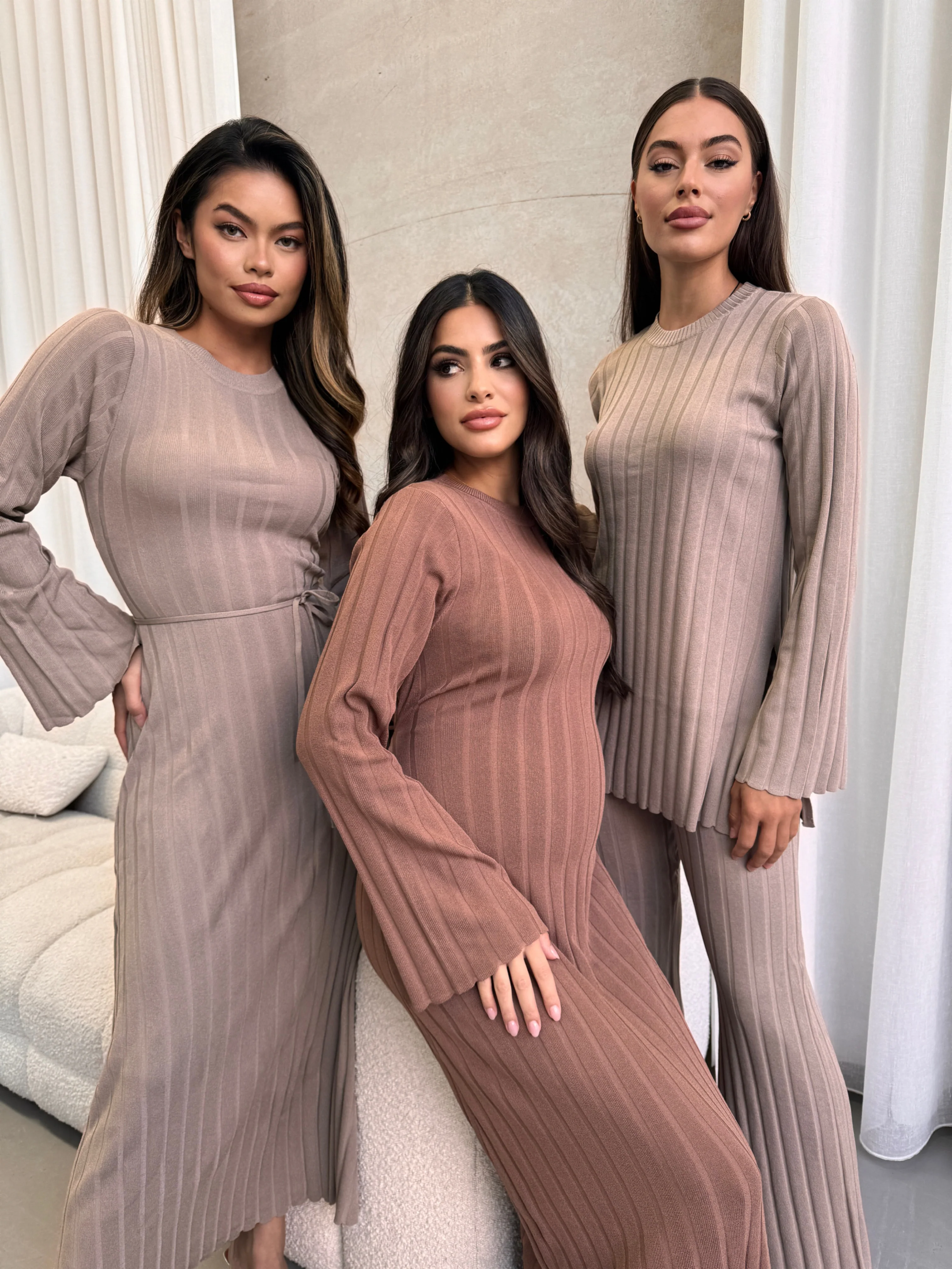 Miorah bell sleeve Dress - Image 19