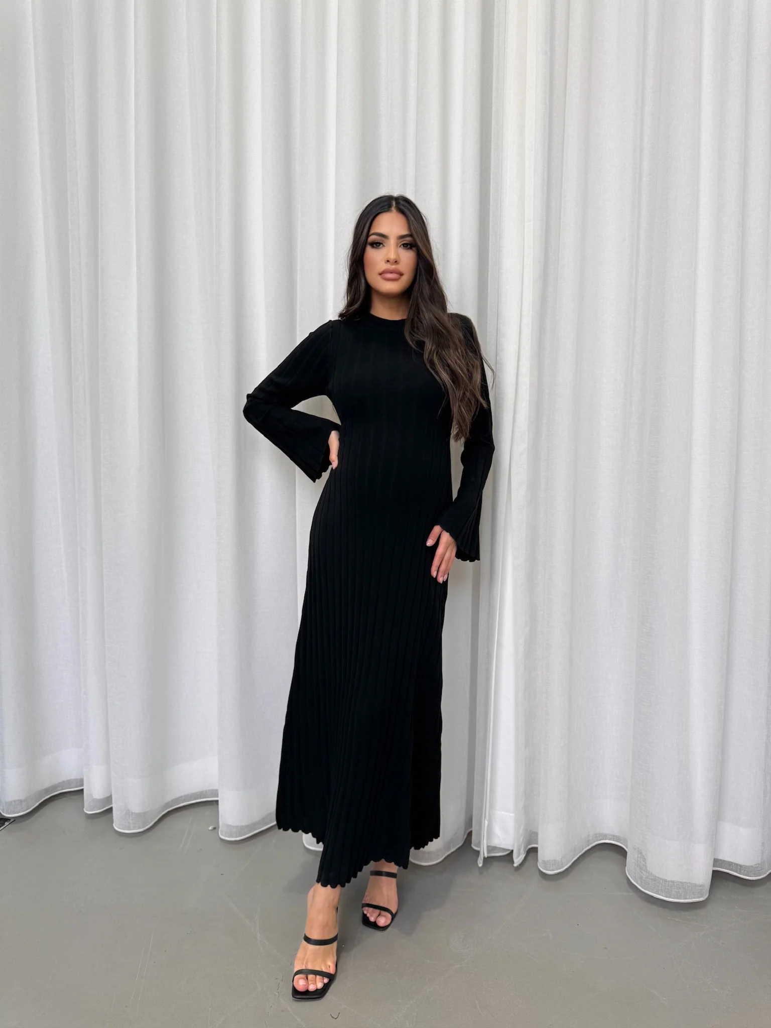 Miorah bell sleeve Dress - Image 9