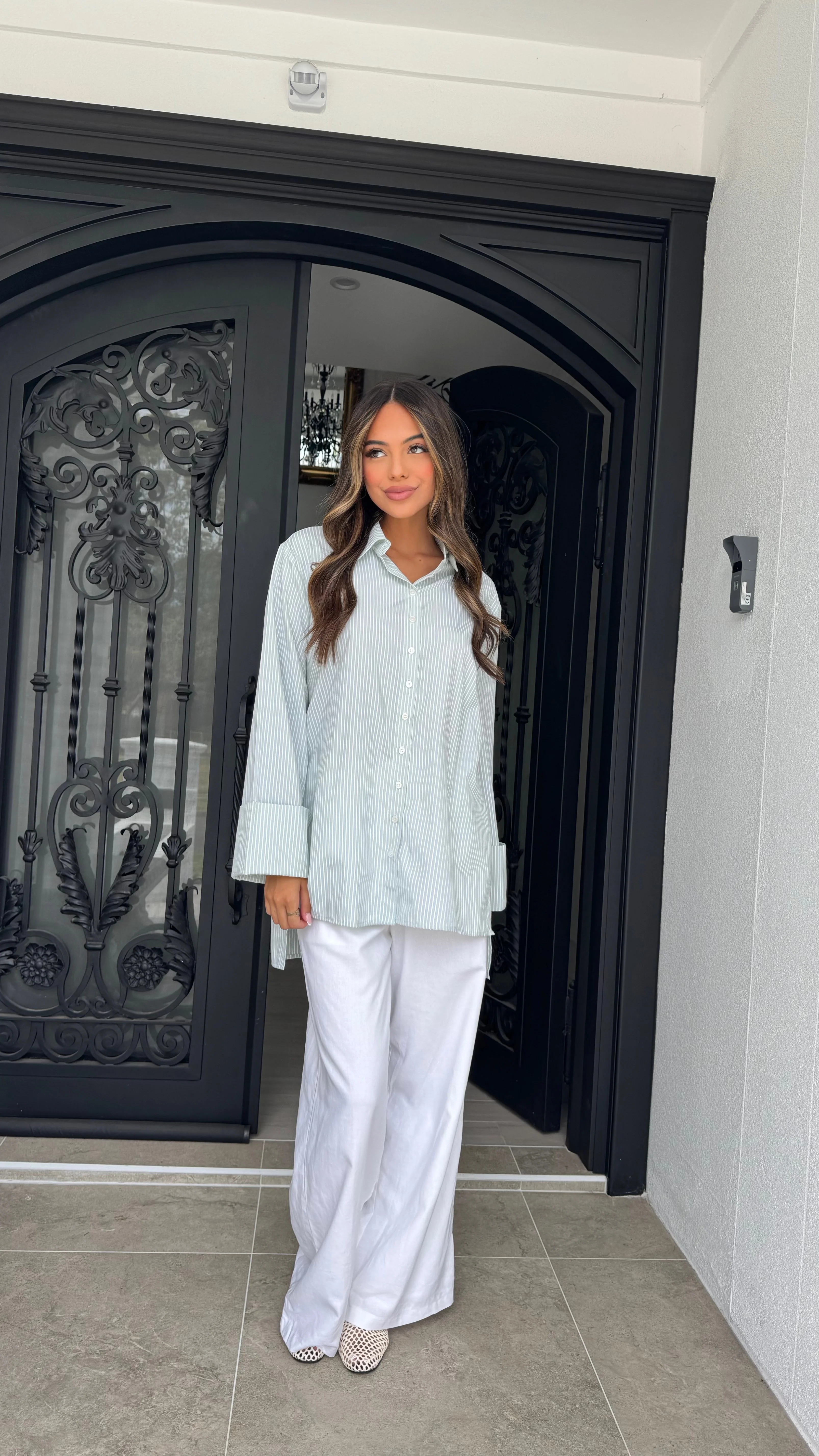 Pinstripe oversized shirt - Image 4