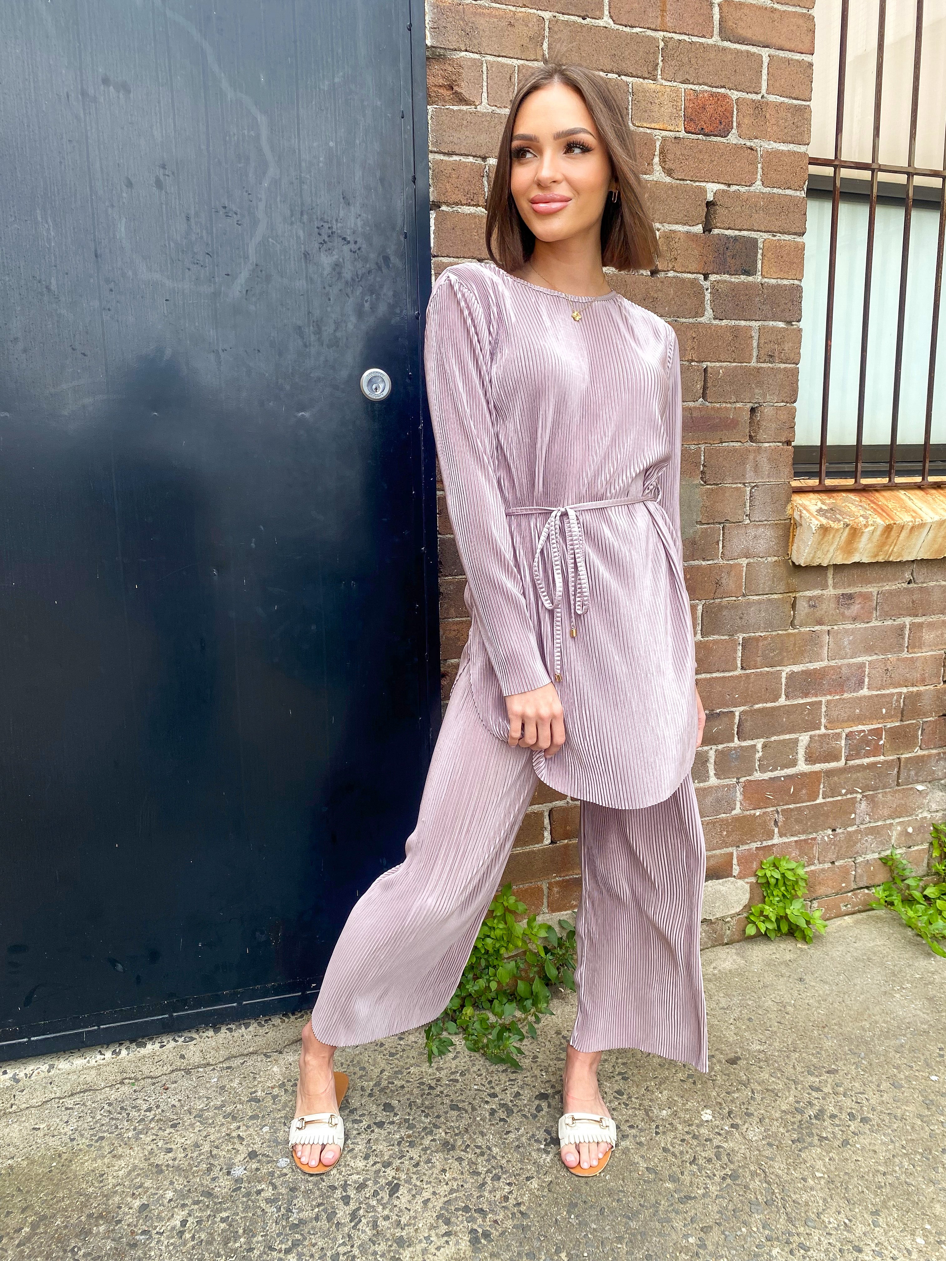 Satin Pleat Set - Image 15