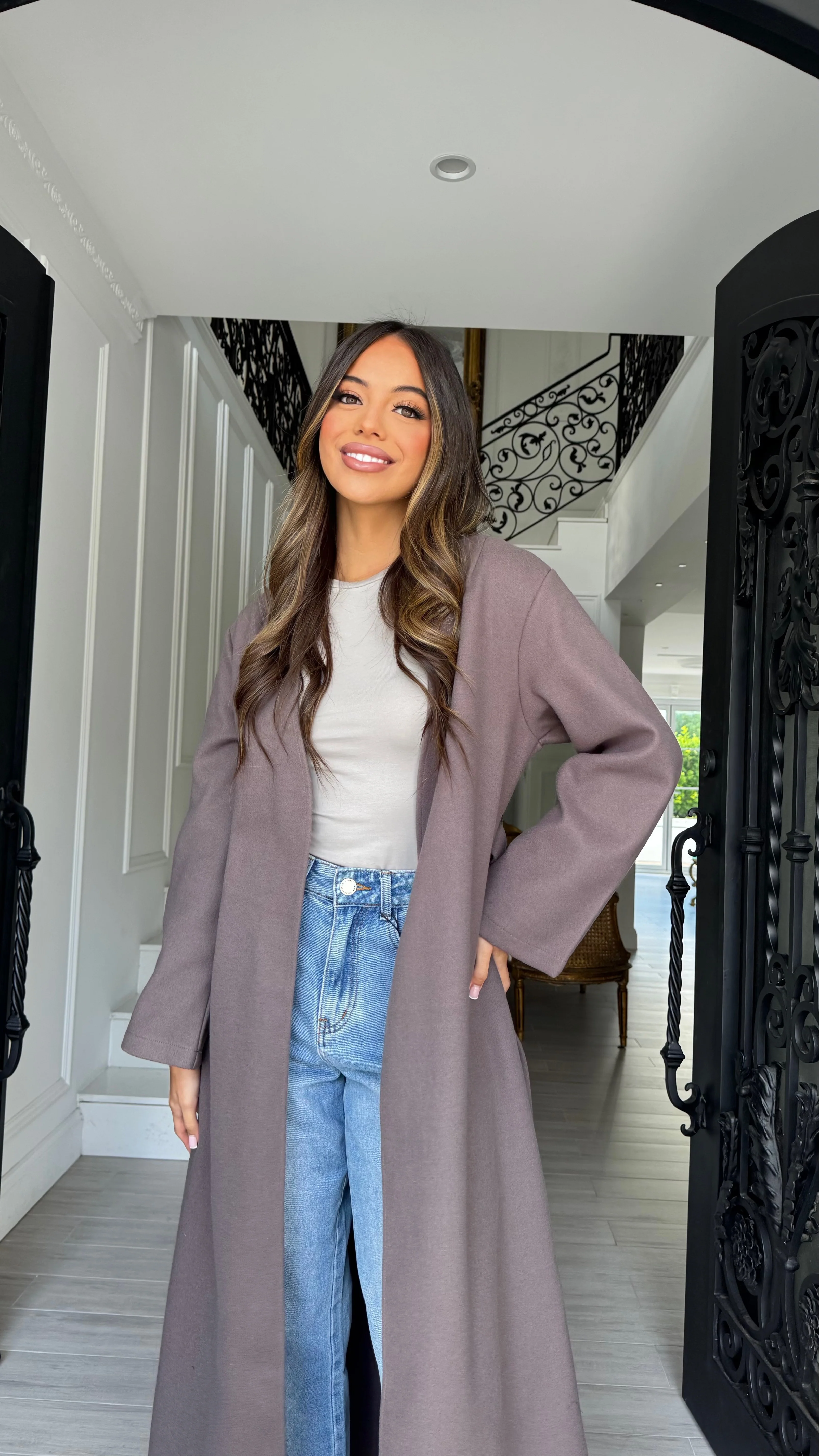 Essential Abaya coat - Image 11