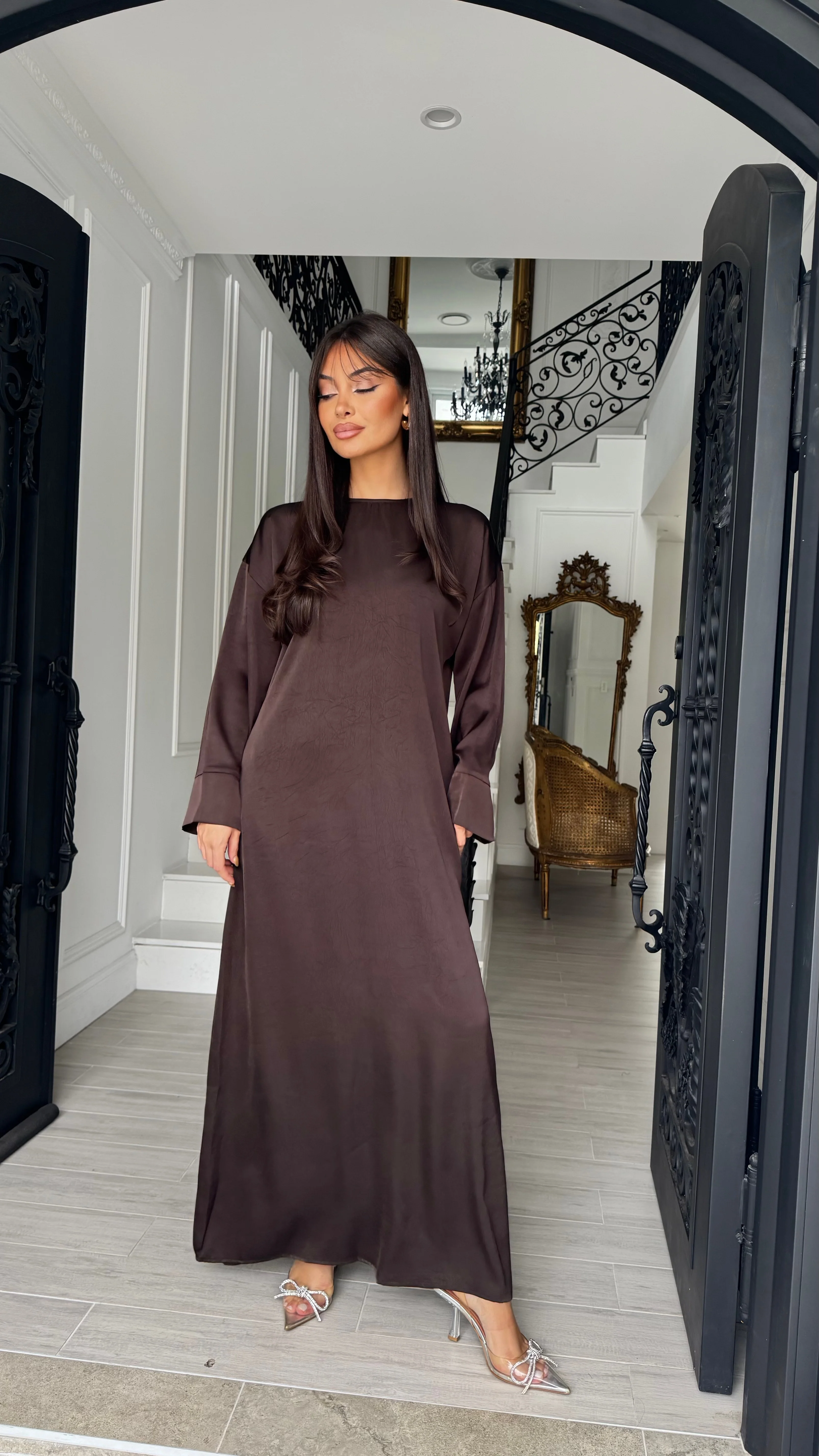 Alira Satin Abaya - Image 10