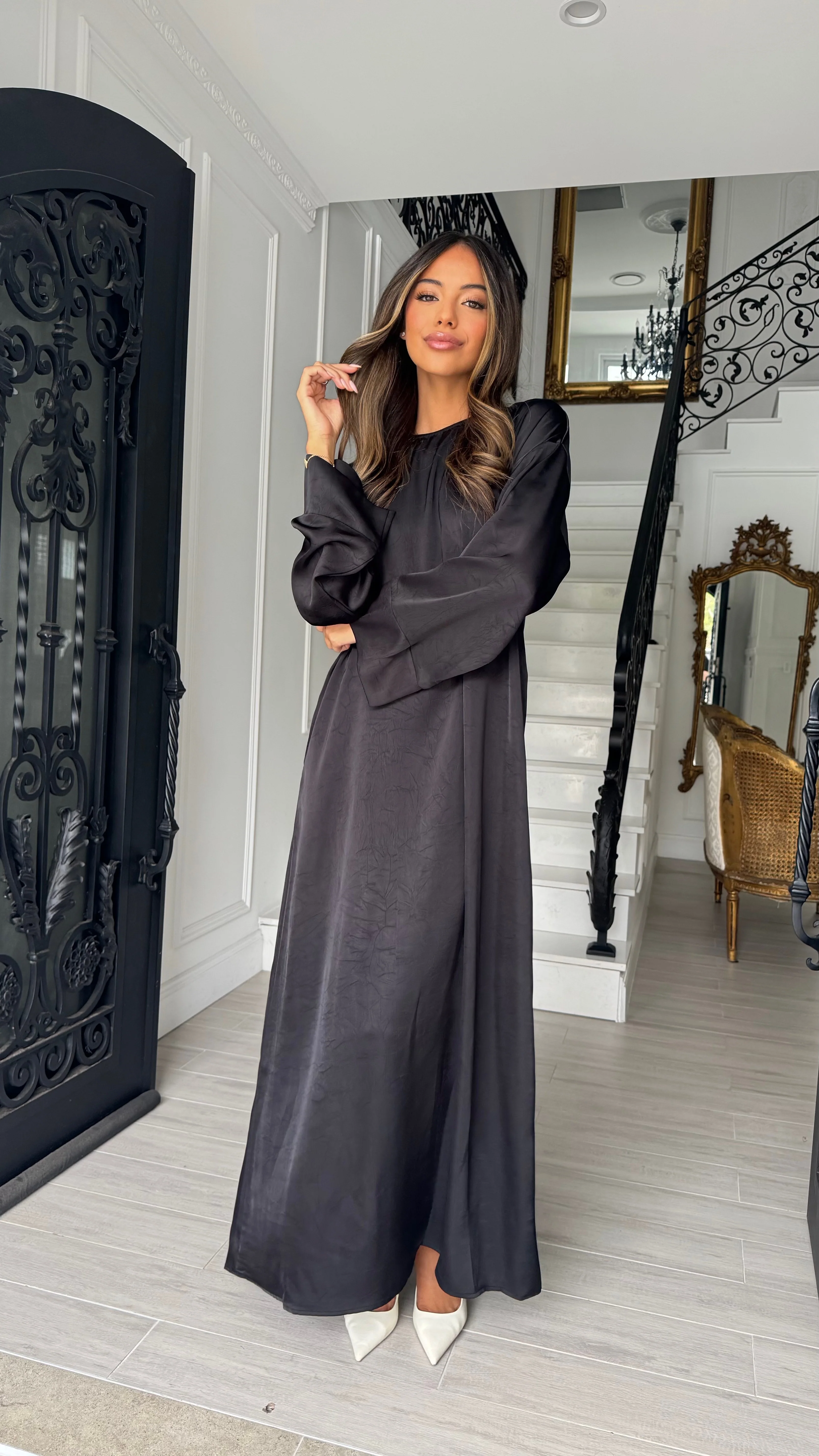 Alira Satin Abaya - Image 6